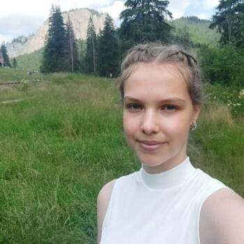 Babysitter in Budapest: Emese