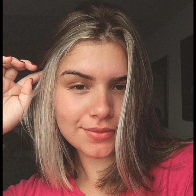 Babysitter in Praia Grande: Marcelly