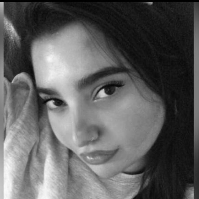 בייביסיטר ב- ראשון לציון: טליה