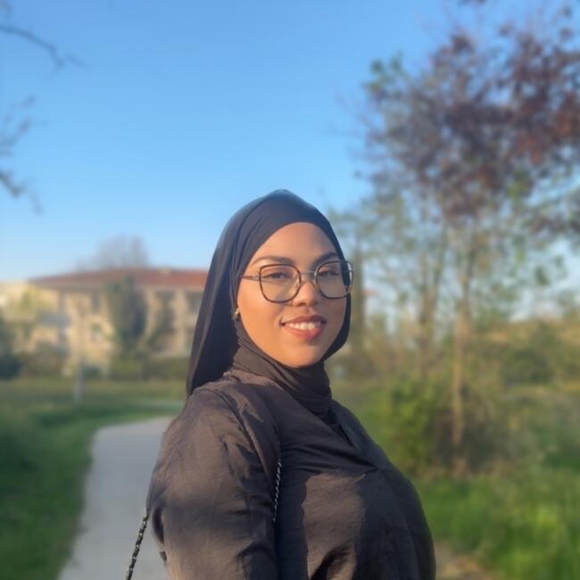 Job de garde d'enfants à Toulouse: Widad