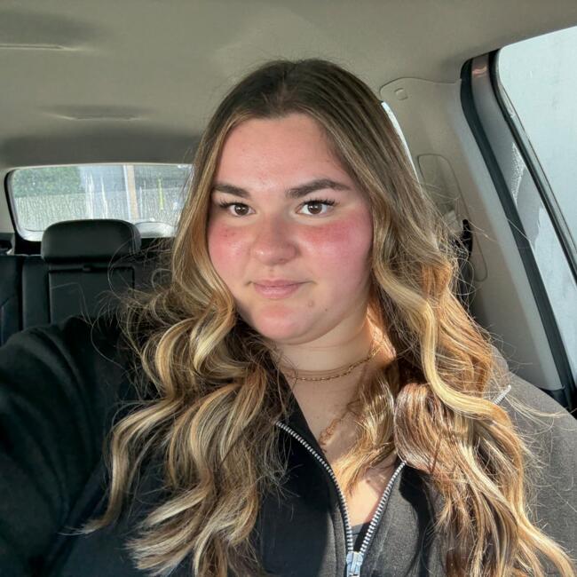 Babysitter in Loxahatchee Groves: Lisette