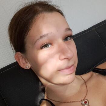 Babysitter in Kevelaer: Angelina