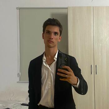 Babysitter in Charbonnières-les-Bains: Thomas