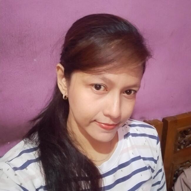 Lowongan pekerjaan babysitting di Karawang (Kabupaten Karawang): Rina