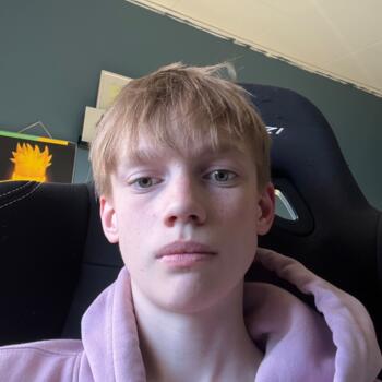 Babysitter in Härnösand: Liam