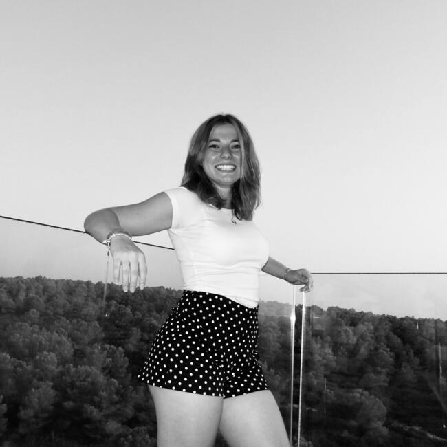 Babysitter in Saint-André-lez-Lille: Garance