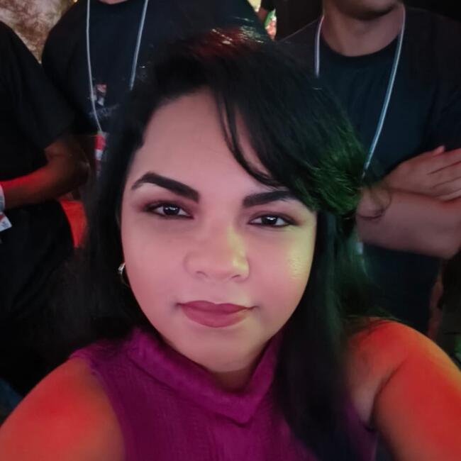 Babysitter in Magé: Aline