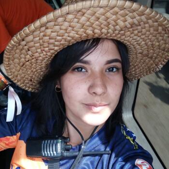 Babysitter in San Antonio de Los Altos: Genesis