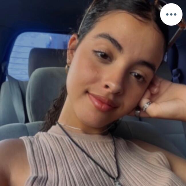 Babysitter in Arganda: Yasmin