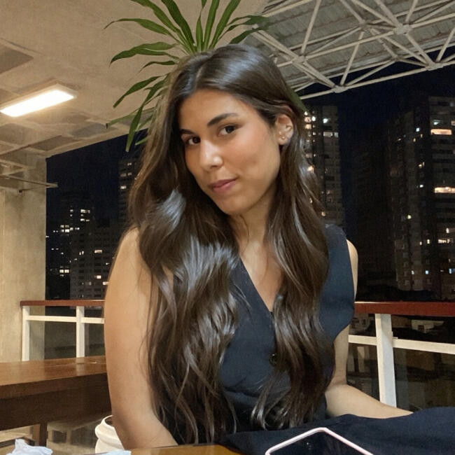 Babysitter in São Paulo: Daniela