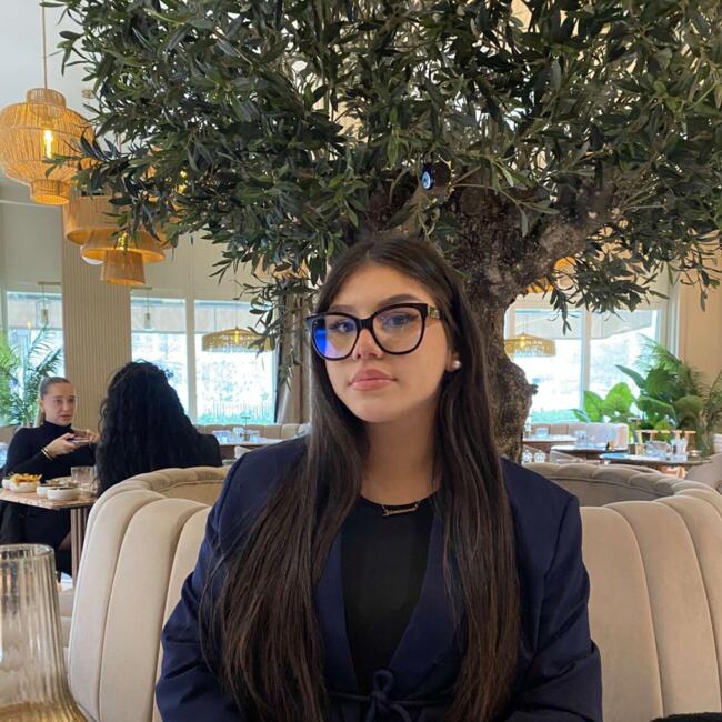 Babysitter in Dammartin-en-Goële: Melissa