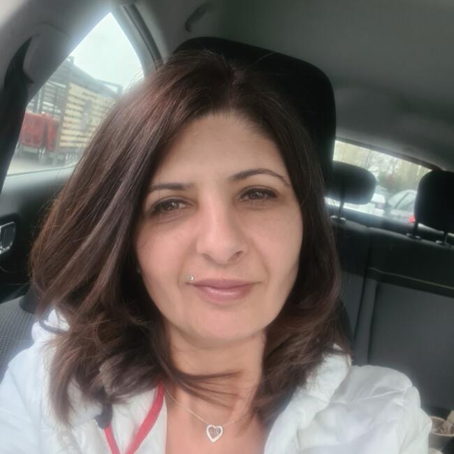 Babysitter in Genf: Aurélie