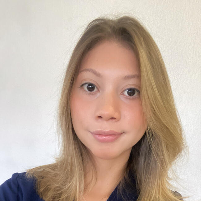 Babysitter in Santa Ana: Ana Cristina