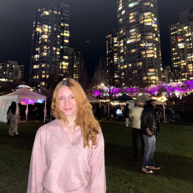 Babá em Valinhos: Nicole