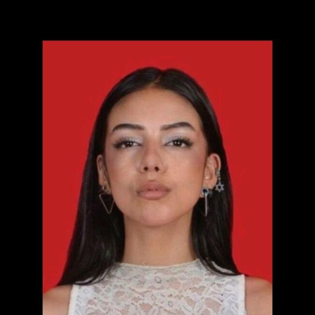 Babysitter in Medellín: LUNA SOFIA