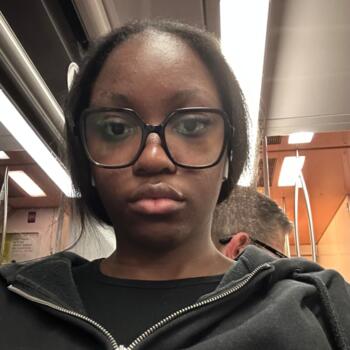 Babysitter in Auvers-sur-Oise: Deola