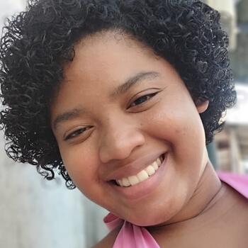 Babysitter São Luís: Mikaella