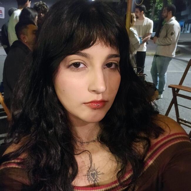 Babysitter in Divinópolis: Maria Eduarda