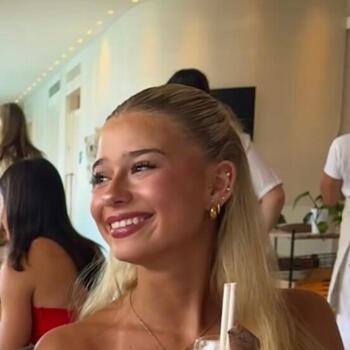 Babysitter Sydney: Zoe