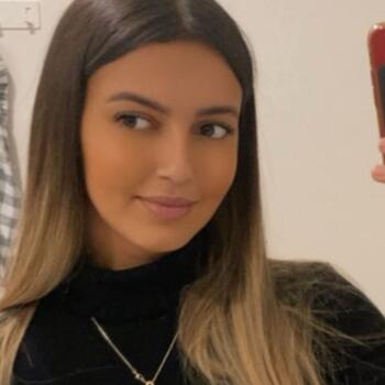 Babysitter Antwerp: Farah