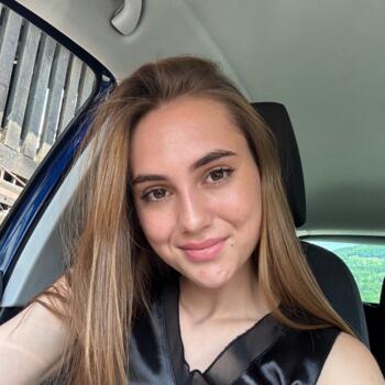 Babysitter in Cluj-Napoca: Laura
