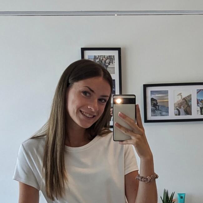 Varuška v Občina Škofljica: Hana