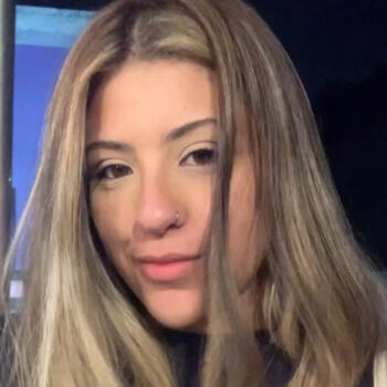 Babysitter in Praia Grande: Ana