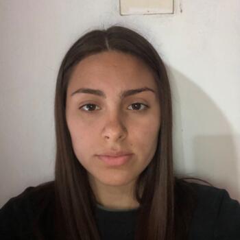 Babysitter in Pilar: Yasmin