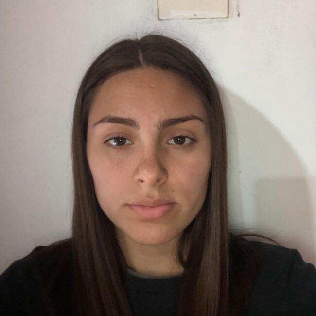 Babysitter in Pilar: Yasmin