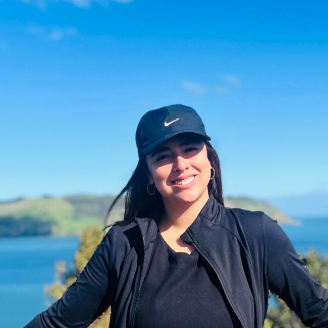 Babysitter in Auckland: Dangela