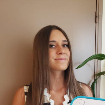 Babysitter Saint-Thibéry: Maya