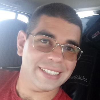 Emprego de babá em Porto Alegre: emprego de babá Fernando