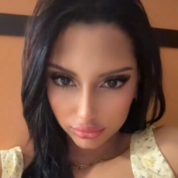 Babysitter in Villeneuve-Saint-Georges: Amal