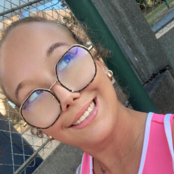 Nanny Longjumeau: Léa