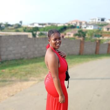 Babysitter Verulam: Zandile