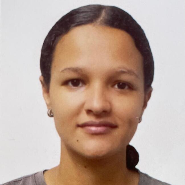 Babysitter in Santo Domingo: Nicole
