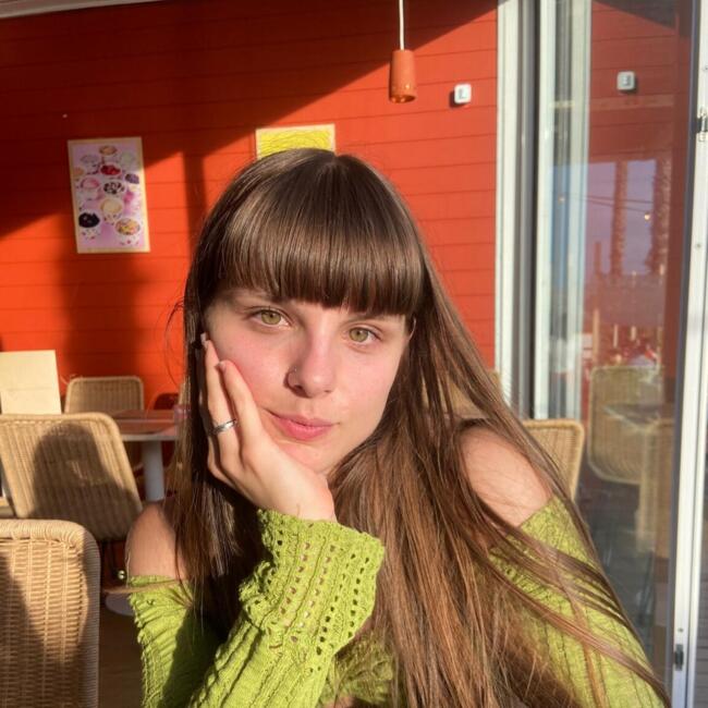 Trabalho de babysitting em Sintra: Beatriz