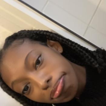 Baby-sitter in Vitry-sur-Seine: Alyssia