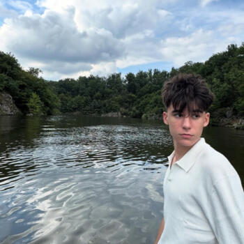 Babysitter in Bat Yam: Vlad