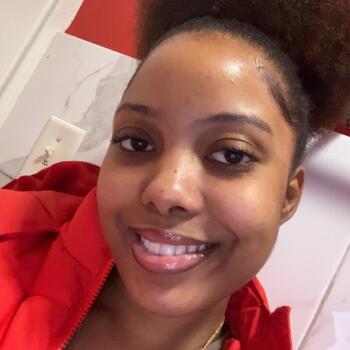 Babysitter in Dolton: Angie