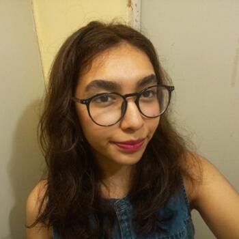 Niñera Mitras Poniente: Celeste