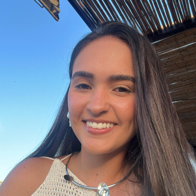 Babysitter in Gerrards Cross: Amanda