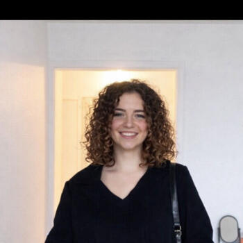 Babysitter in Rouen: Élora