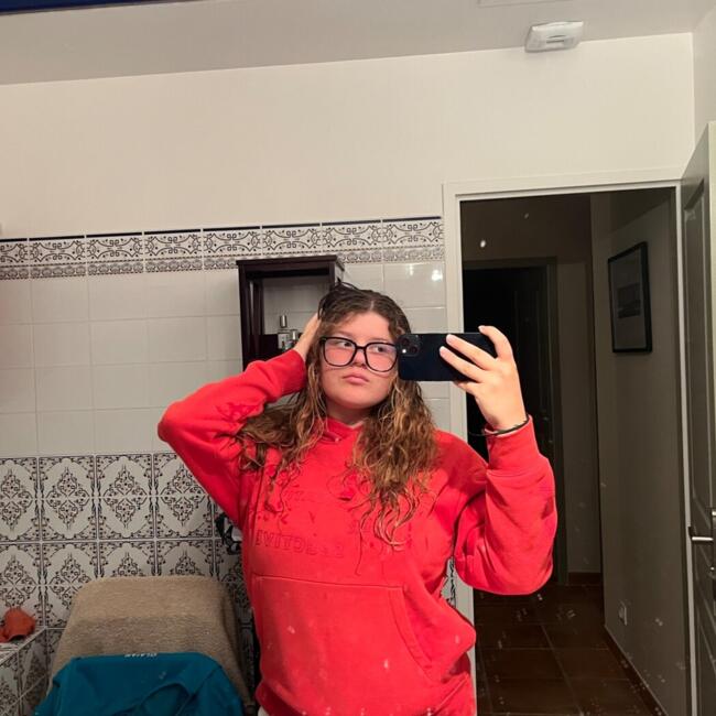 Babysitter in Marseille: Deeva