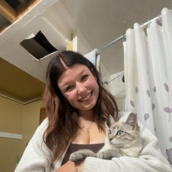 Nanny in Edmonton: Cadence