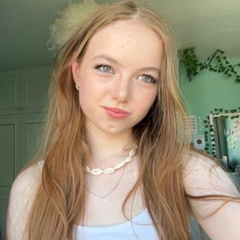 Babysitter Birmingham: Skyla