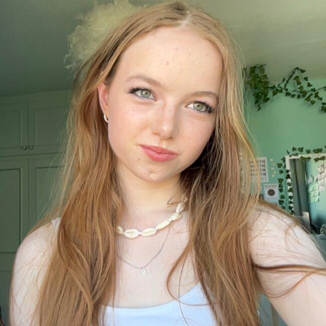 Babysitter in Birmingham: Skyla