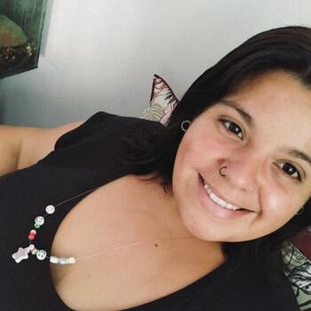 Babysitter in Montevideo: Yacquelin