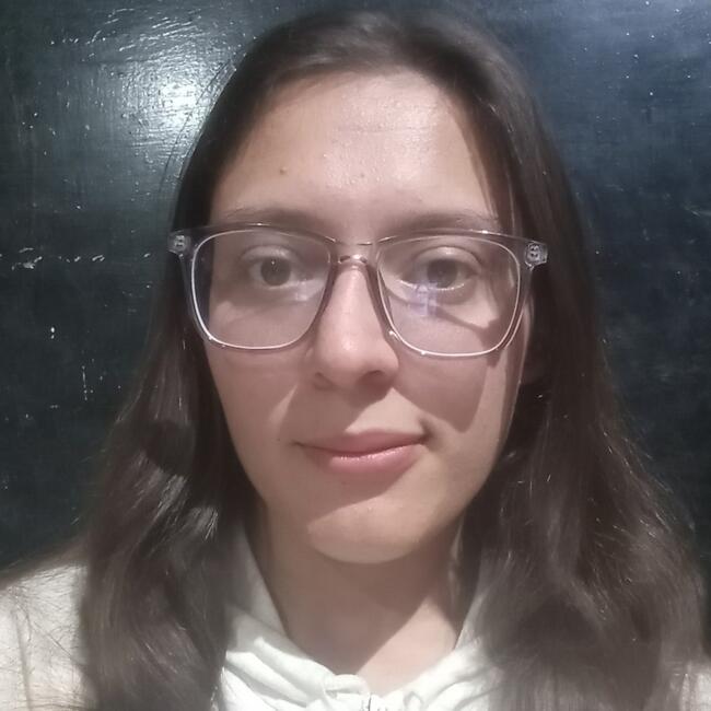 Niñera en Almirante Brown: Leticia