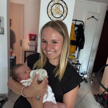 Babysitter Lyon: Léonie